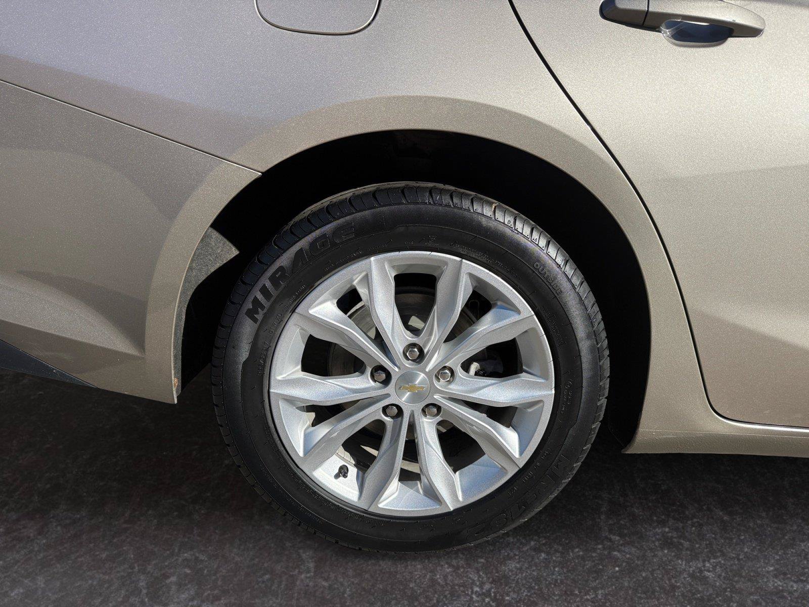 Used 2023 Chevrolet Malibu LT FWD image 15