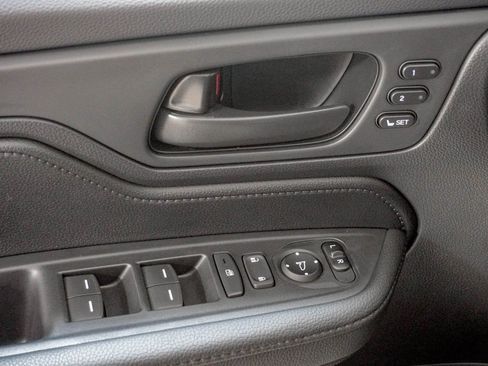 Certified 2026 Honda Odyssey EX-L image 19