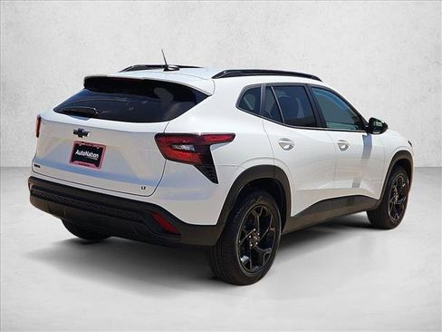 New 2026 Chevrolet Trax LT w/ Driver Confidence Package FWD image 2