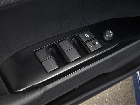 Used 2026 Toyota Camry SE FWD image 10