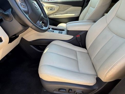 Used 2024 Nissan Murano SV FWD image 9