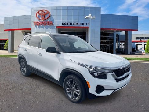 Used 2023 Kia Seltos S image 3