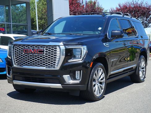 Used 2021 GMC Yukon Denali w/ Denali Ultimate Package AWD/4WD image 1