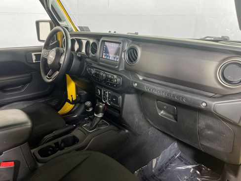 Used 2018 Jeep Wrangler Unlimited Sport S image 27