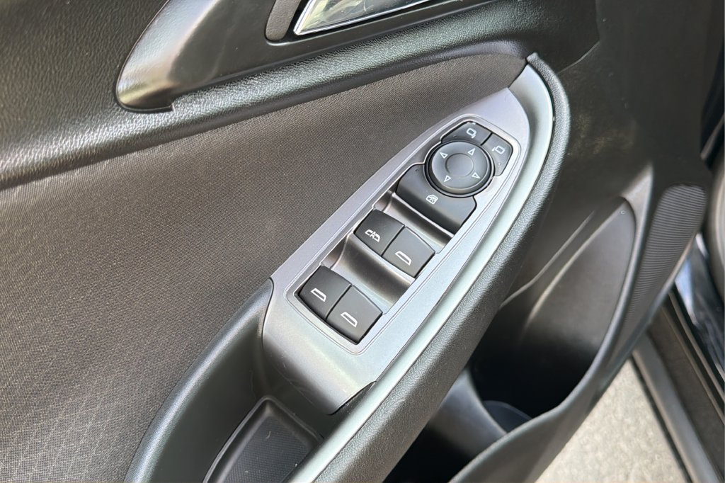 Used 2024 Chevrolet Malibu LT FWD image 16