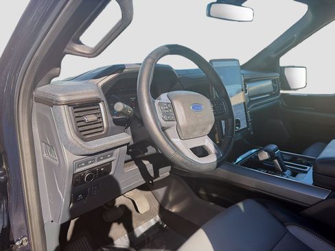 Used 2023 Ford F150 Lightning Lariat image 7