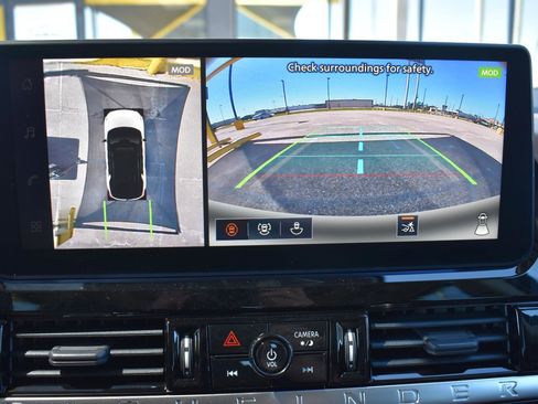 New 2026 Nissan Pathfinder Platinum image 37