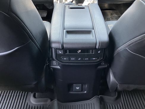 Used 2024 Toyota Grand Highlander FWD image 33