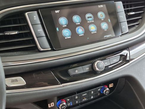 Used 2018 Buick Enclave Premium AWD/4WD image 35