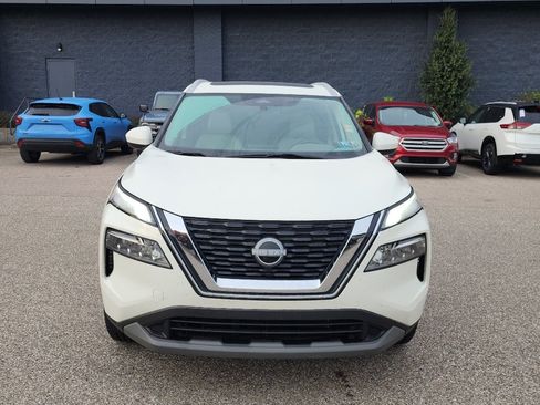 Used 2023 Nissan Rogue SV w/ SV Premium B Package AWD/4WD image 2