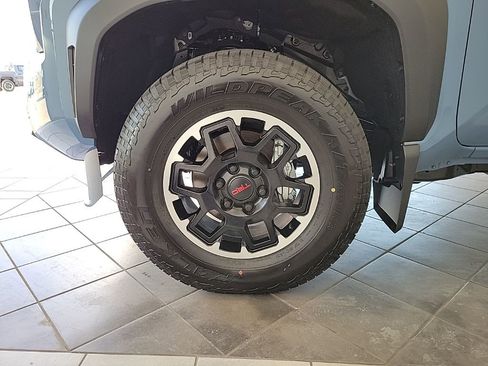 New 2026 Toyota Tacoma TRD Off-Road w/ TRD Off Road Upgrade Package AWD/4WD image 18