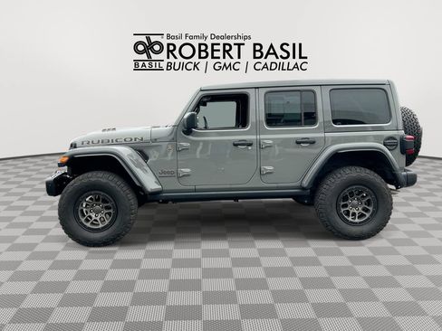 Used 2023 Jeep Wrangler Unlimited Rubicon 392 w/ Xtreme Recon 35" Tire Package AWD/4WD image 5