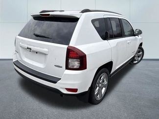 Used 2016 Jeep Compass Latitude w/ Mopar Chrome Accents Group video 4