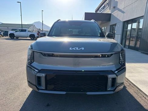 Used 2024 Kia EV9 GT-Line AWD/4WD image 2