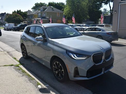 Used 2025 BMW X3 xDrive30i AWD/4WD image 4