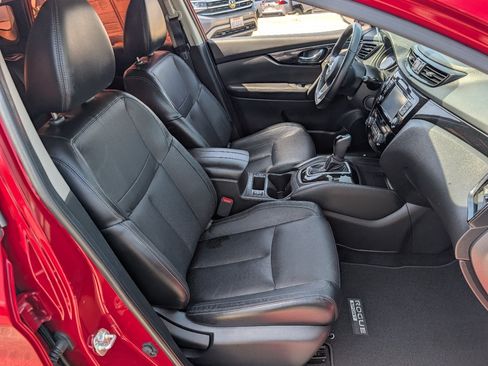 Used 2018 Nissan Rogue Sport SL FWD image 8