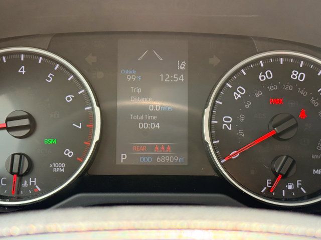 Used 2019 Toyota RAV4 XLE Premium FWD image 30