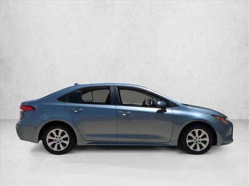 Used 2023 Toyota Corolla LE FWD image 4
