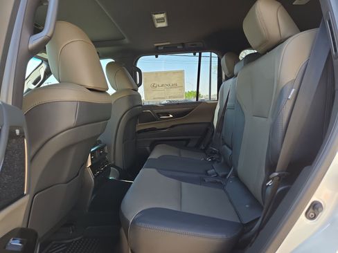 New 2026 Lexus LX 700h Overtrail image 13