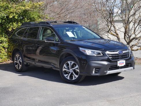 Used 2020 Subaru Outback Limited image 8