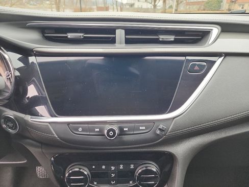 Used 2021 Buick Encore GX Select image 16