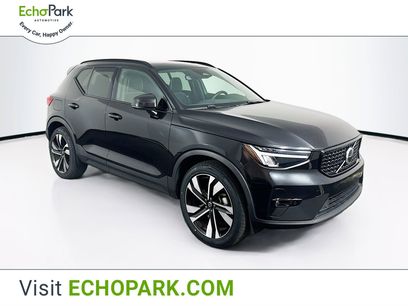 Used 2023 Volvo XC40 B5 Plus w/ Climate Package