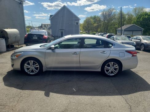 Used 2015 Nissan Altima 3.5 SL FWD image 5