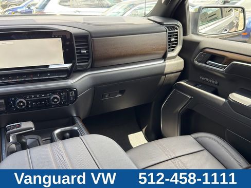 Used 2026 Chevrolet Silverado 1500 High Country w/ Technology Package AWD/4WD image 29