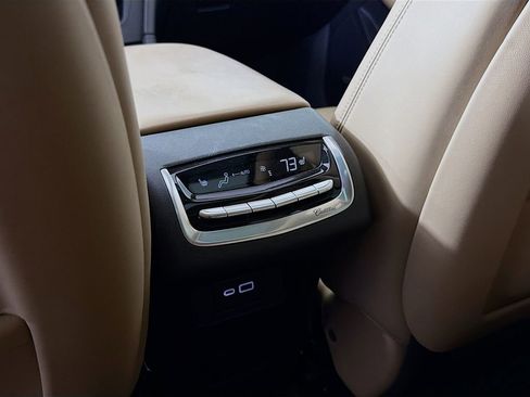 Used 2023 Cadillac XT6 Premium Luxury w/ Platinum Package AWD/4WD image 29