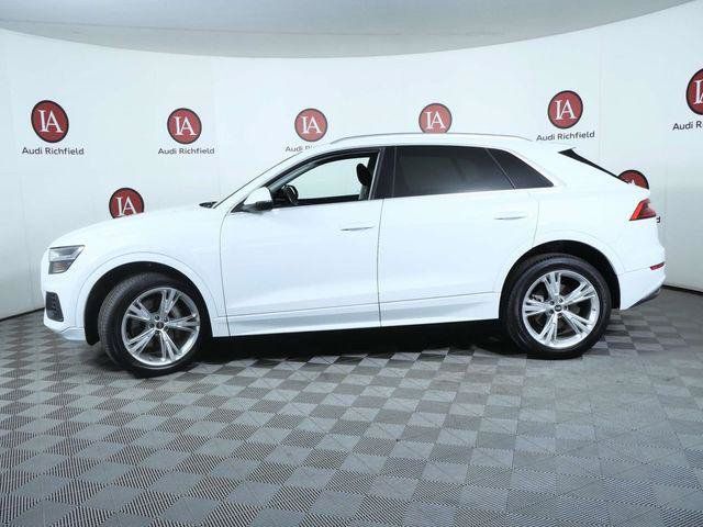 Used 2023 Audi Q8 Premium AWD/4WD image 5