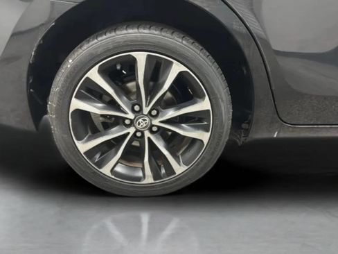 Used 2017 Toyota Corolla SE w/ Carpet Mat Package (TMS) FWD image 34