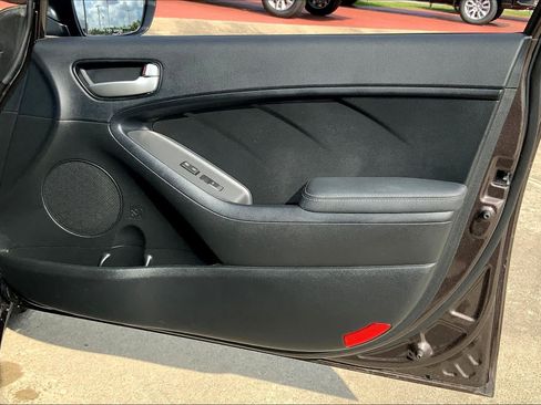 Used 2018 Kia Forte LX FWD image 22