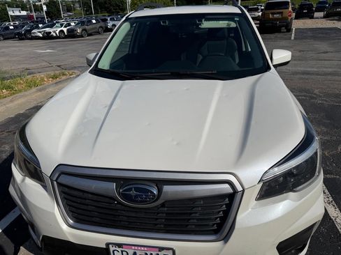 Used 2021 Subaru Forester Premium AWD/4WD image 3