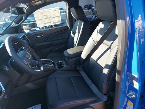 New 2026 GMC Canyon Elevation w/ Convenience Package image 16