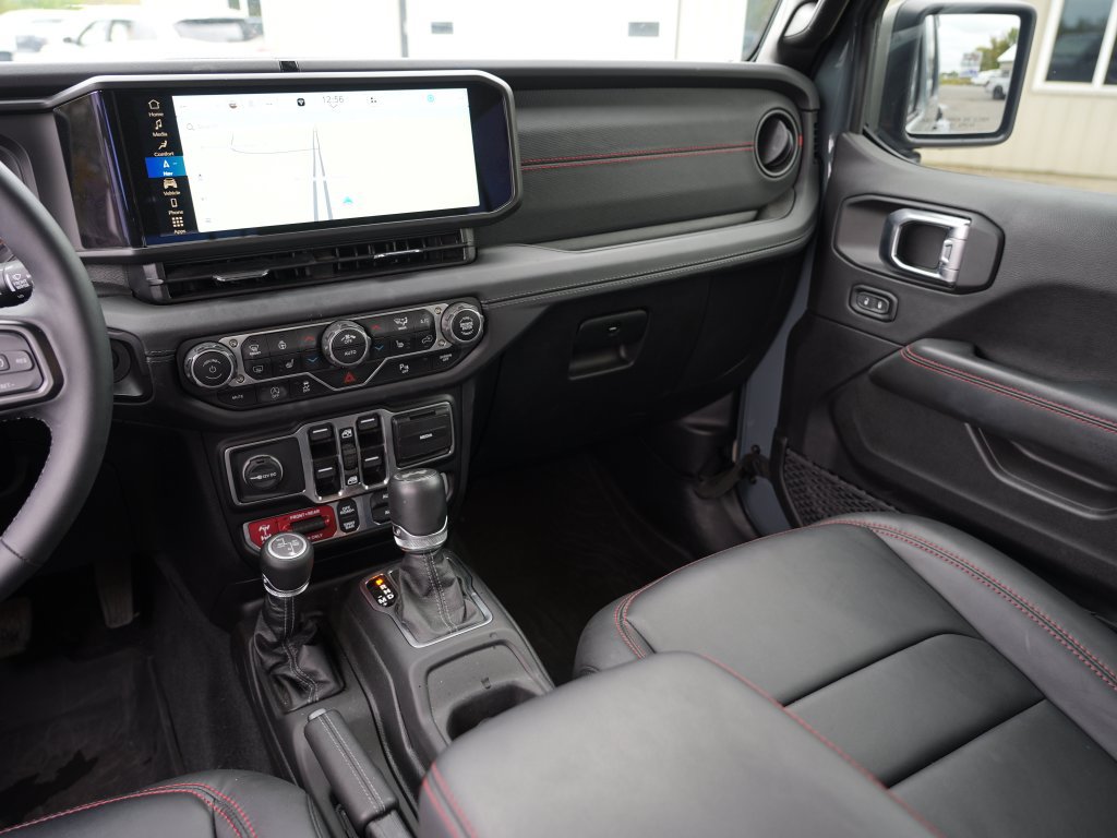 Used 2025 Jeep Wrangler Unlimited Rubicon AWD/4WD image 20