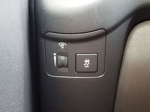 Used 2012 Kia Soul + FWD image 19