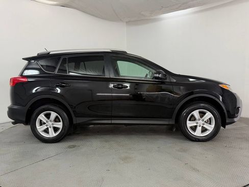 Used 2013 Toyota RAV4 XLE AWD/4WD image 5