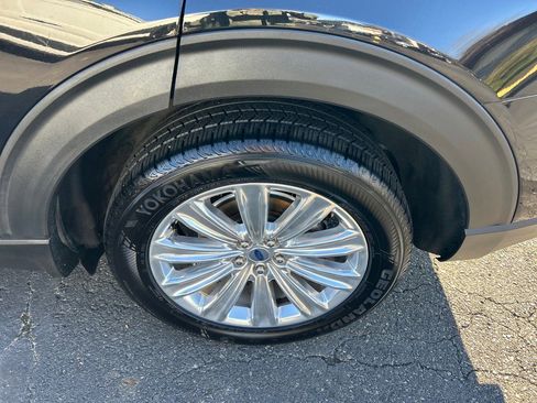 Used 2020 Ford Explorer Limited image 36