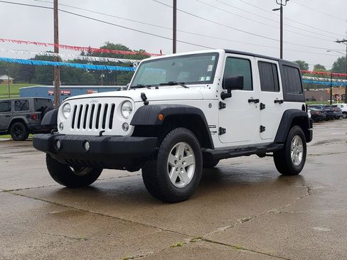 Used 2018 Jeep Wrangler Unlimited Sport S AWD/4WD image 7