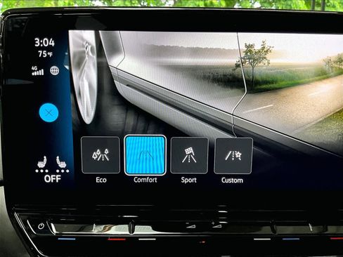 Used 2023 Volkswagen ID.4 Pro S Plus image 39