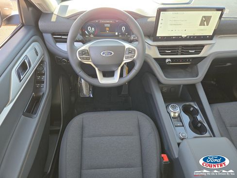 New 2026 Ford Explorer Active image 9