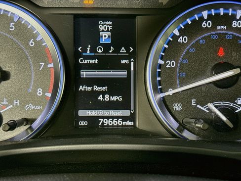 Used 2015 Toyota Highlander XLE AWD/4WD image 12