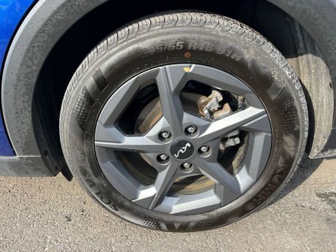 Used 2025 Kia K4 LXS image 30