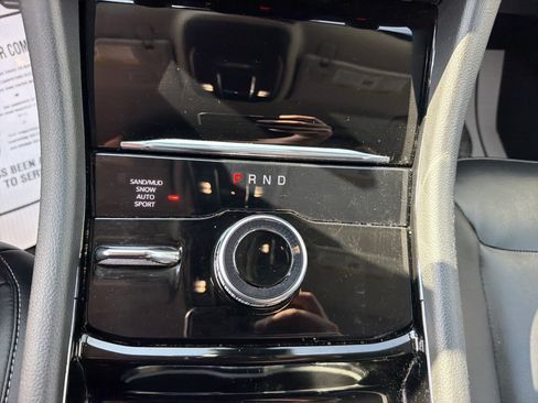 Used 2021 Jeep Grand Cherokee L Limited AWD/4WD image 22