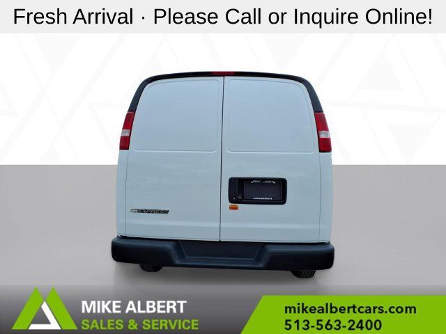 Used 2019 Chevrolet Express 2500 w/ Driver Convenience Package RWD image 6