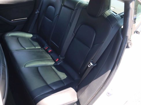 Used 2023 Tesla Model 3 Standard Range RWD image 3