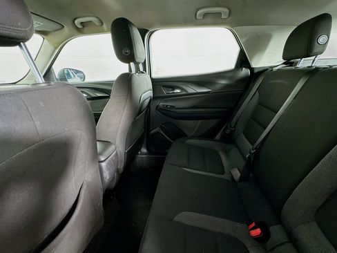 Used 2023 Chevrolet TrailBlazer LS image 23