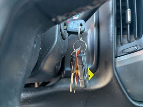 Used 2018 Chevrolet Silverado 1500 LT w/ Texas Edition image 18