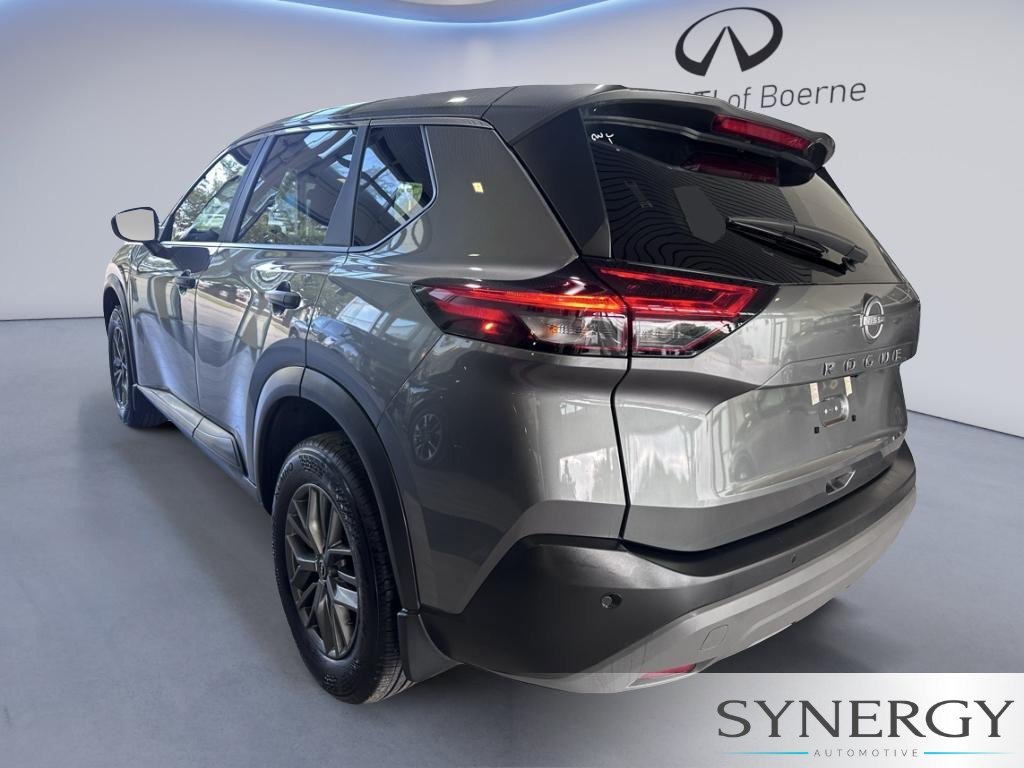 Used 2023 Nissan Rogue S FWD image 6