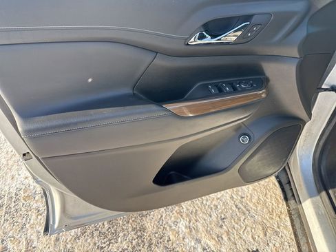 Used 2019 GMC Acadia SLE image 20